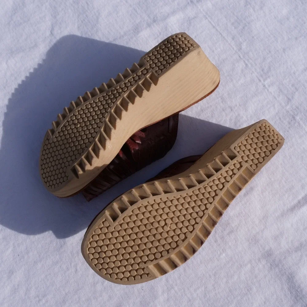 Vintage‎ 1970s Sbicca basket weave peep toe platform wedge heels